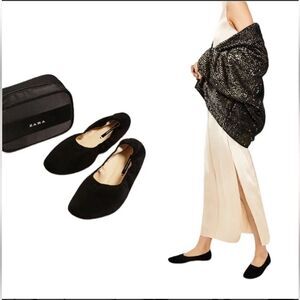 Brand New ZARA foldable ballet flats w/ pouch black- size 38